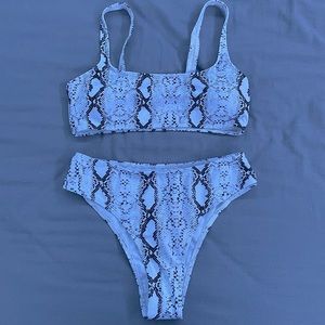 Snakeskin print bikini